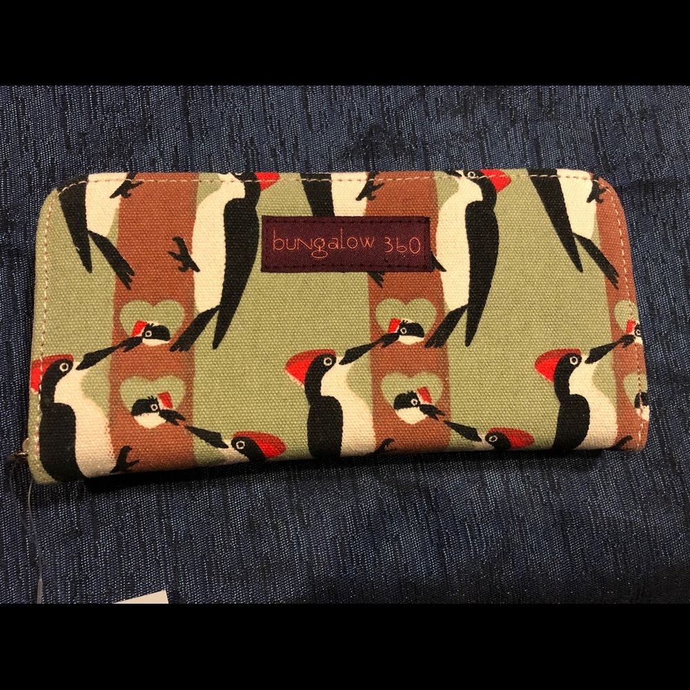 Bungalow Wallet